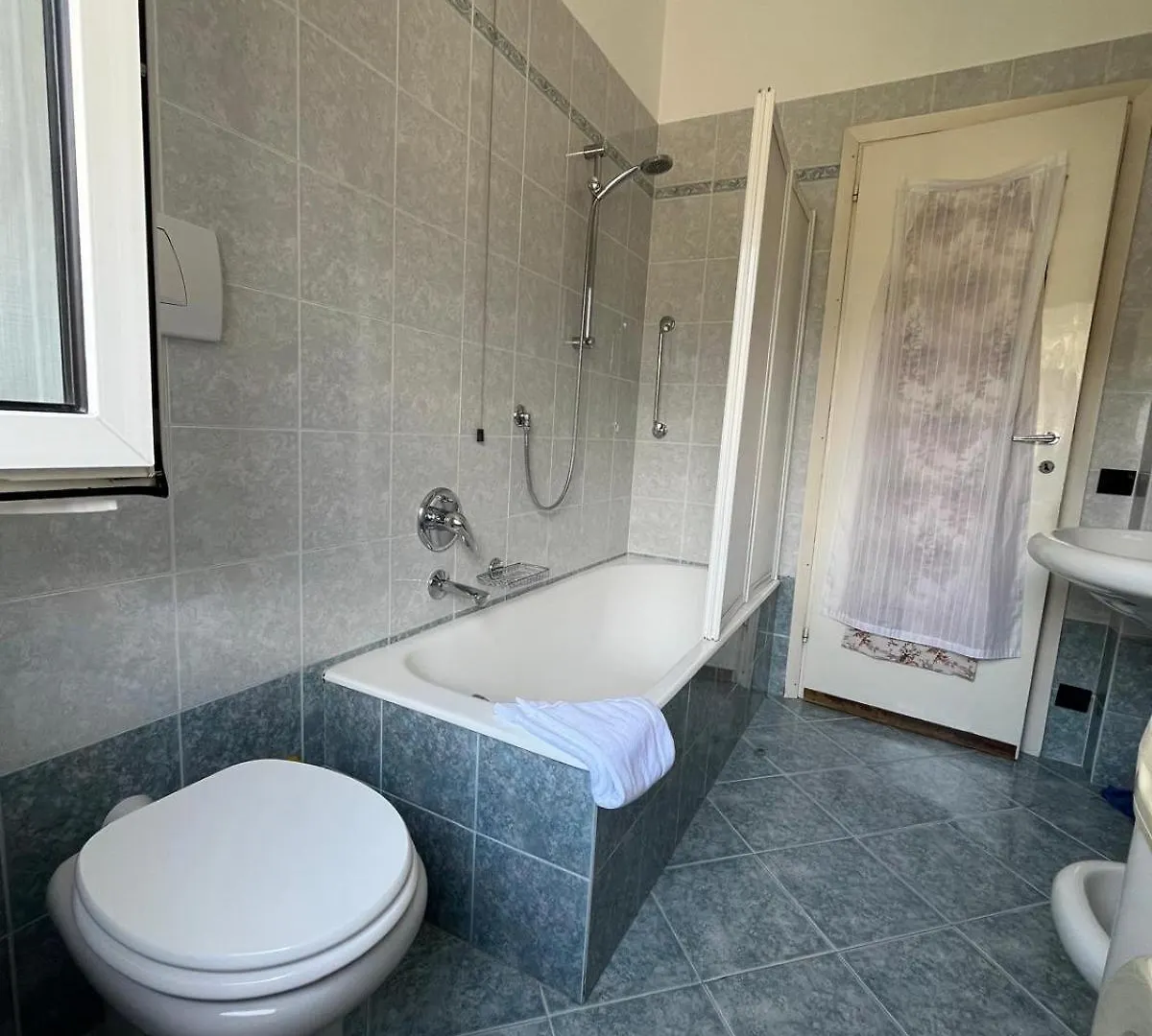 Casa Francesca Bed & Breakfast Lecco Italy