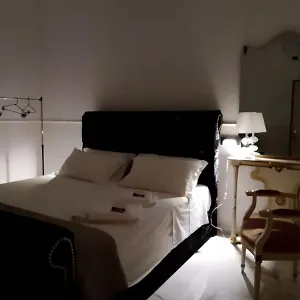 Bed & Breakfast Palazzo Novecento Centro Storico, Lecco